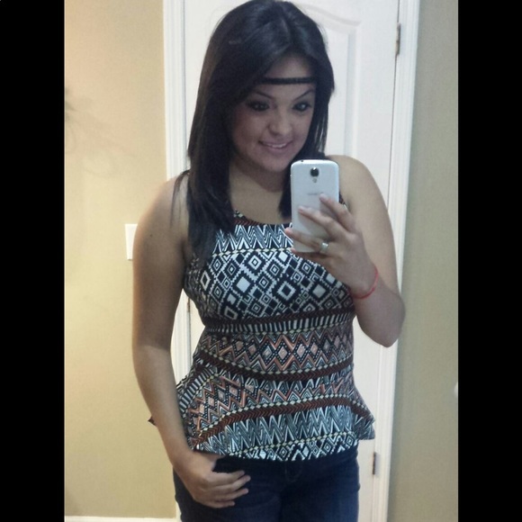 Top - Picture 3 of 4